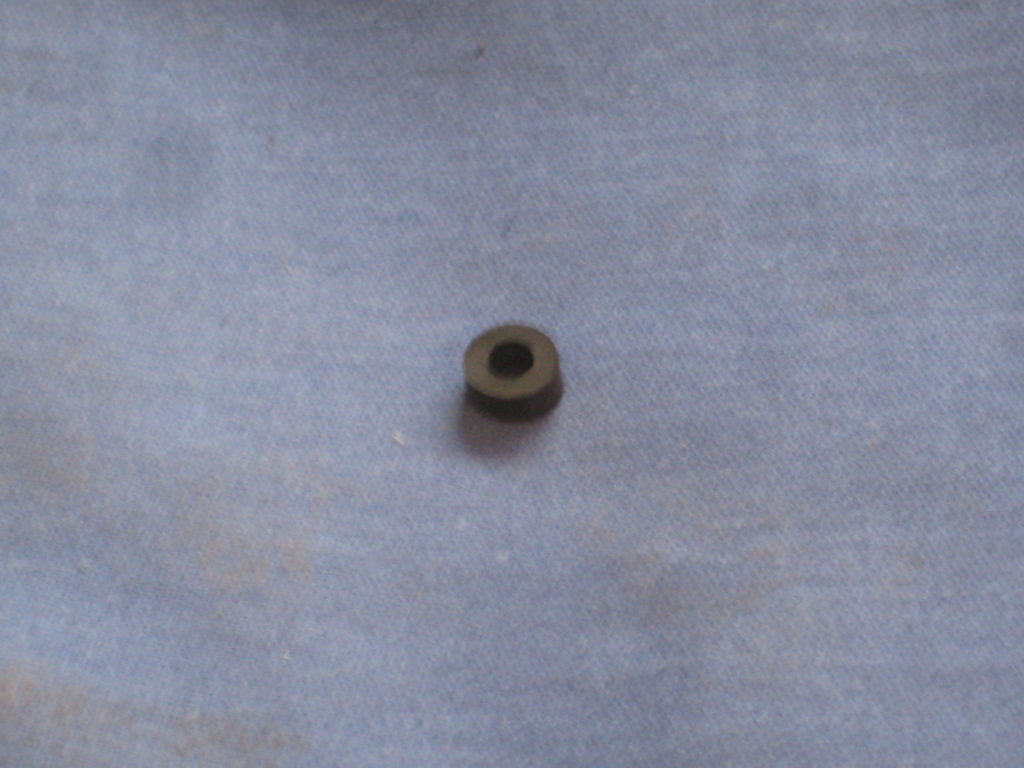 AUD2194 MGB CARB JET RUBBER GLAND SEAL
