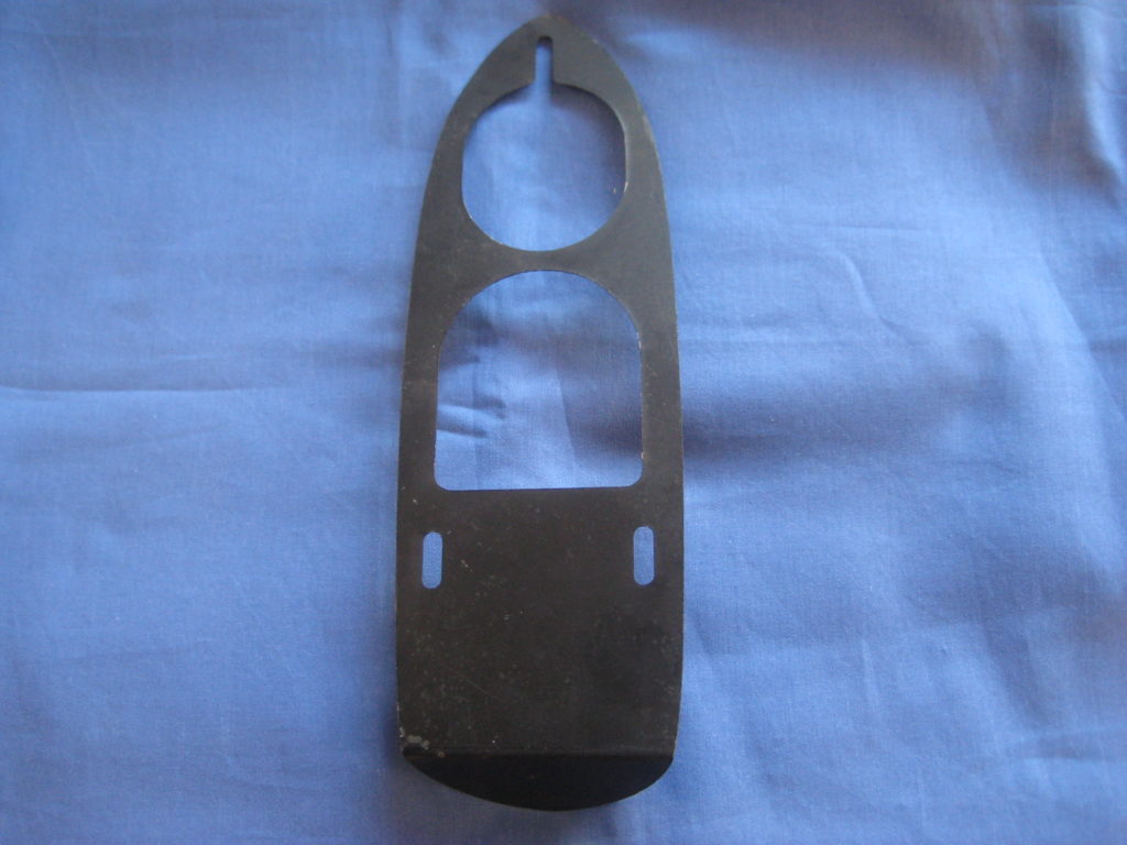 12862/0100 MGB REAR WING REPAIR PANEL FOR REAR LAMP - Image 2