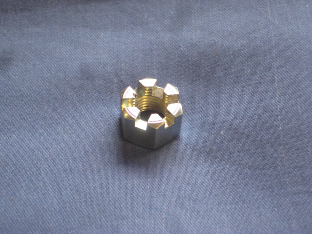 ND607041 MIDGET KING PIN TOP TRUNION CASTLE NUT