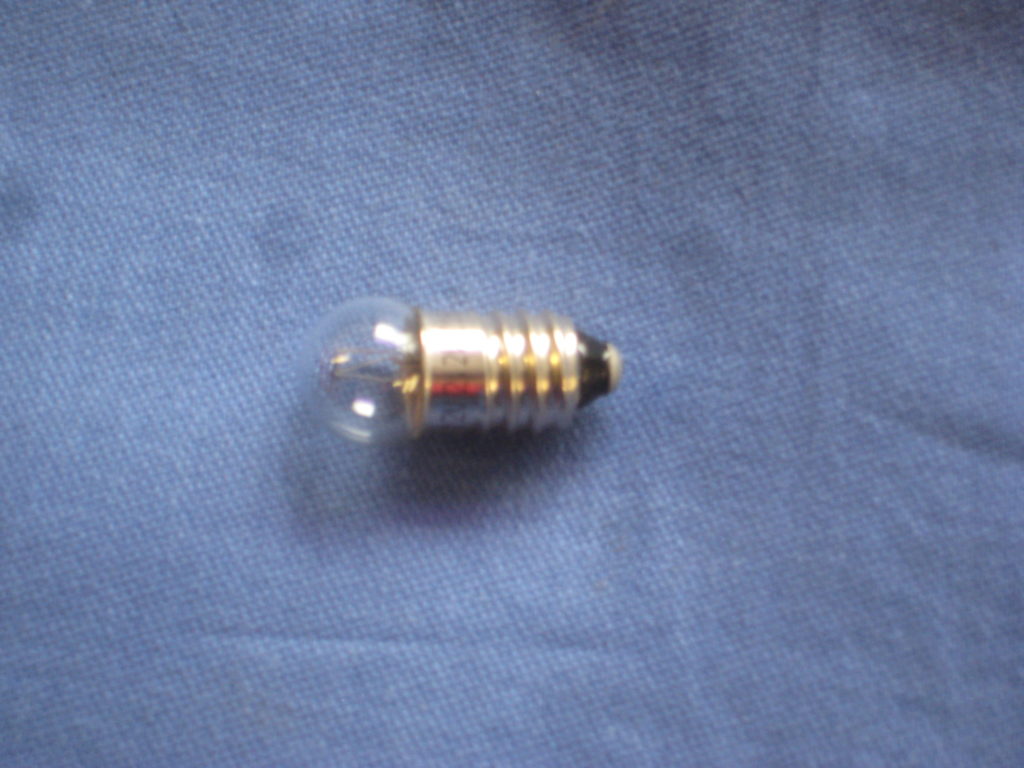 GLB987 MGB & MIDGET SCREW IN DASHBOARD LIGHT BULB 2.2W 12V