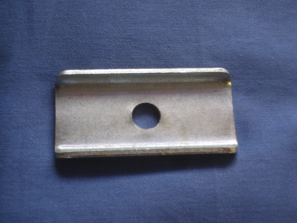 1G8782 MGB GEARBOX CROSSMEMBER BUFFER PLATE