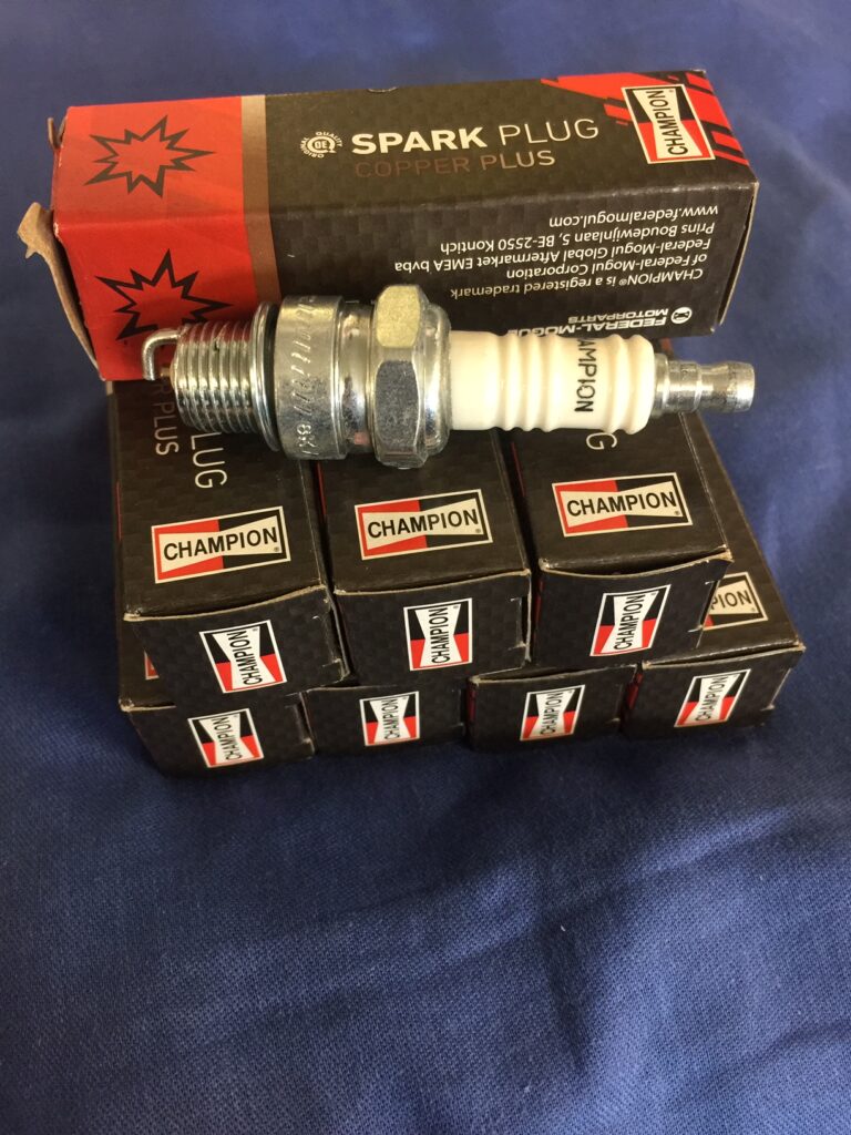 BP5HS MGB V8 SPARK PLUG SHORT REACH