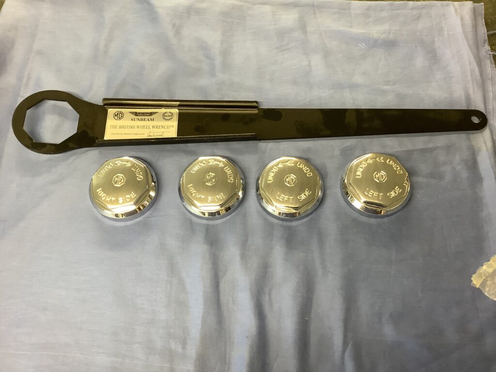 SPIN5MW SET OF 4 OCTAGON MG LOGO SPINNERS 8TPI & METAL WRENCH