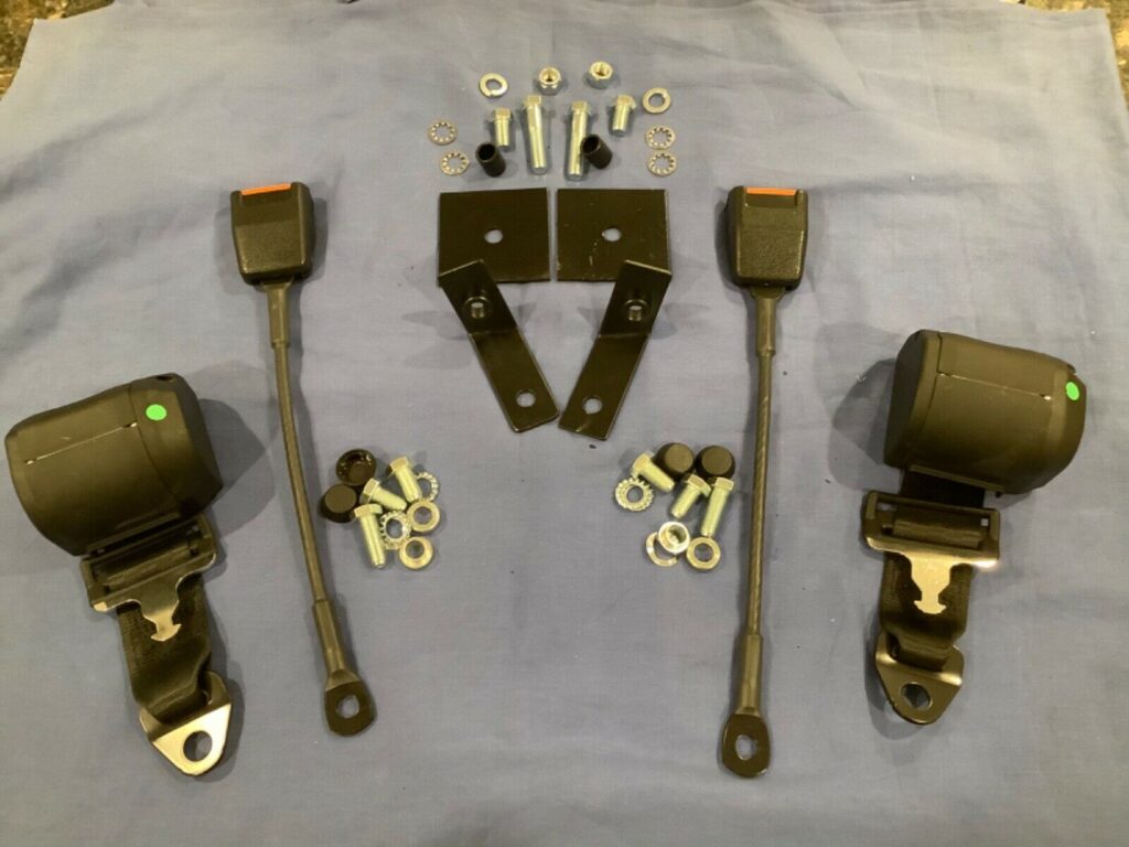 PAIR OF MGB HIVE INERTIA SEAT BELTS BLACK PAIR INC FITTING KIT MIDGET