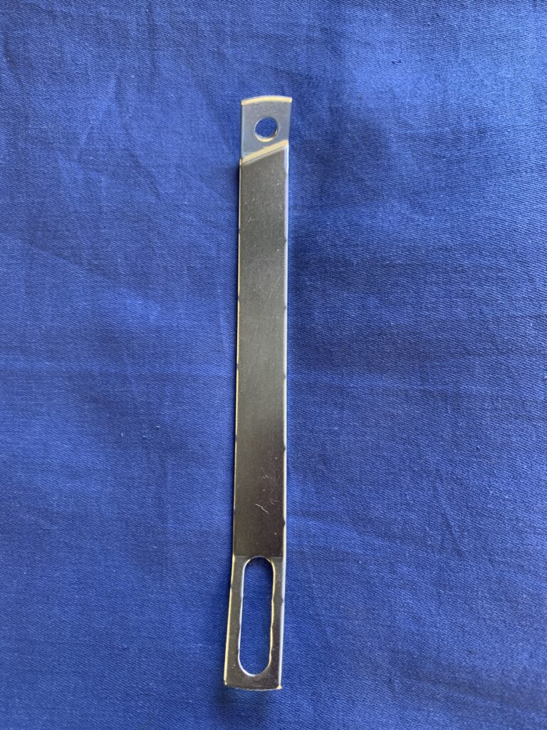 AEG558 MIDGET 1275 CARB HEATSHIELD REAR BRACKET