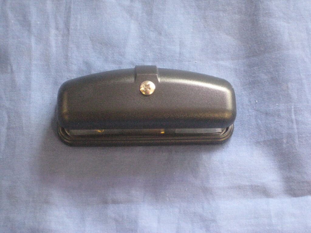 127916BLK 83H335 MGB & MIDGET NUMBER PLATE LAMP PLASTIC BLACK