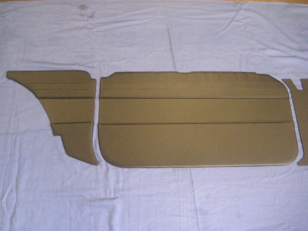 TK112AA MGB GT 6 PIECE INTERIOR DOOR TRIM PANEL KIT 1966-67 MK1 BLACK WITH BLACK - Image 2