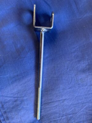 AHH6056 MGB GEARBOX STEADY BAR STAY ROD 1962-67 3 SYNCRO