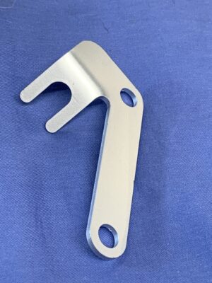 BTA792 MIDGET FRONT BRAKE HOSE BRACKET RIGHT HAND