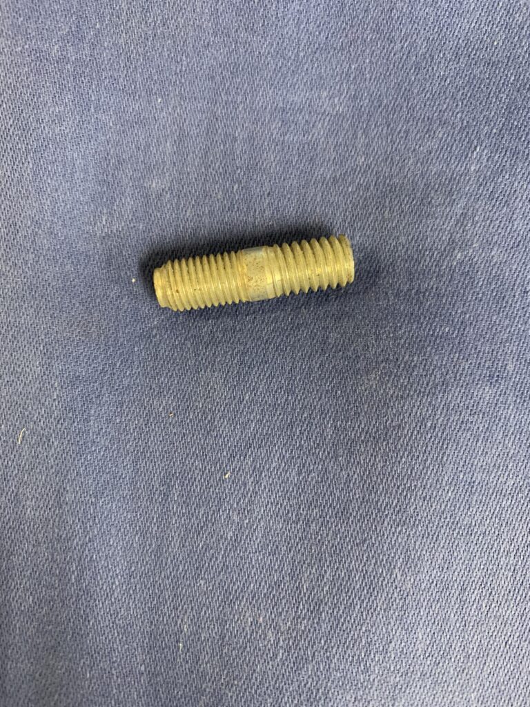 53K2171 MGB REVCOUNTER HOUSING STUD 3 BEARING