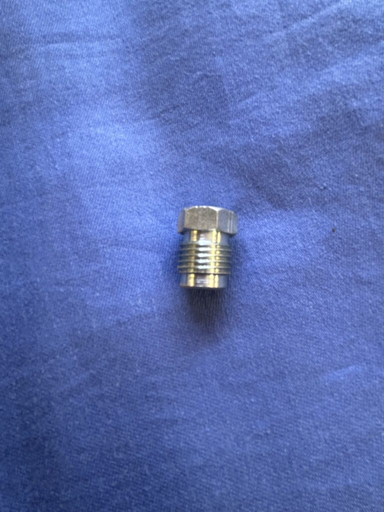 6K648 MIDGET / SPRITE 948 1098 FUEL PUMP NUT