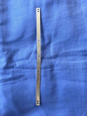 BHH2670 MGB ROADSTER WINDSCREEN PILLAR RETAINER SUPPORT