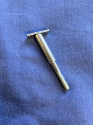 BHH716 GT FRONT 1/4 LIGHT PIVOT