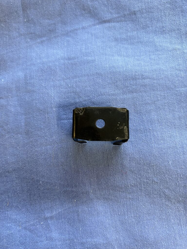 BHA4780 MGB & MIDGET SQUARE FLASHER UNIT CLIP - Image 2