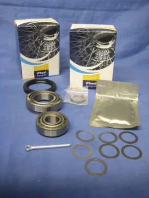 MGB, C, & GTV8 2 X FRONT WHEEL BEARING KITS & SHIM KIT GHK1005KIT