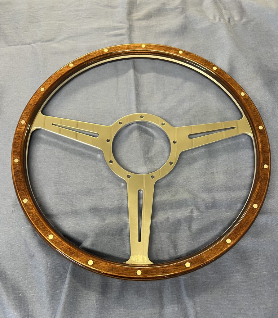 15WSF MGB 15 INCH FLAT SLOTTED WOODEN STEERING WHEEL & BOS GT ROADSTER