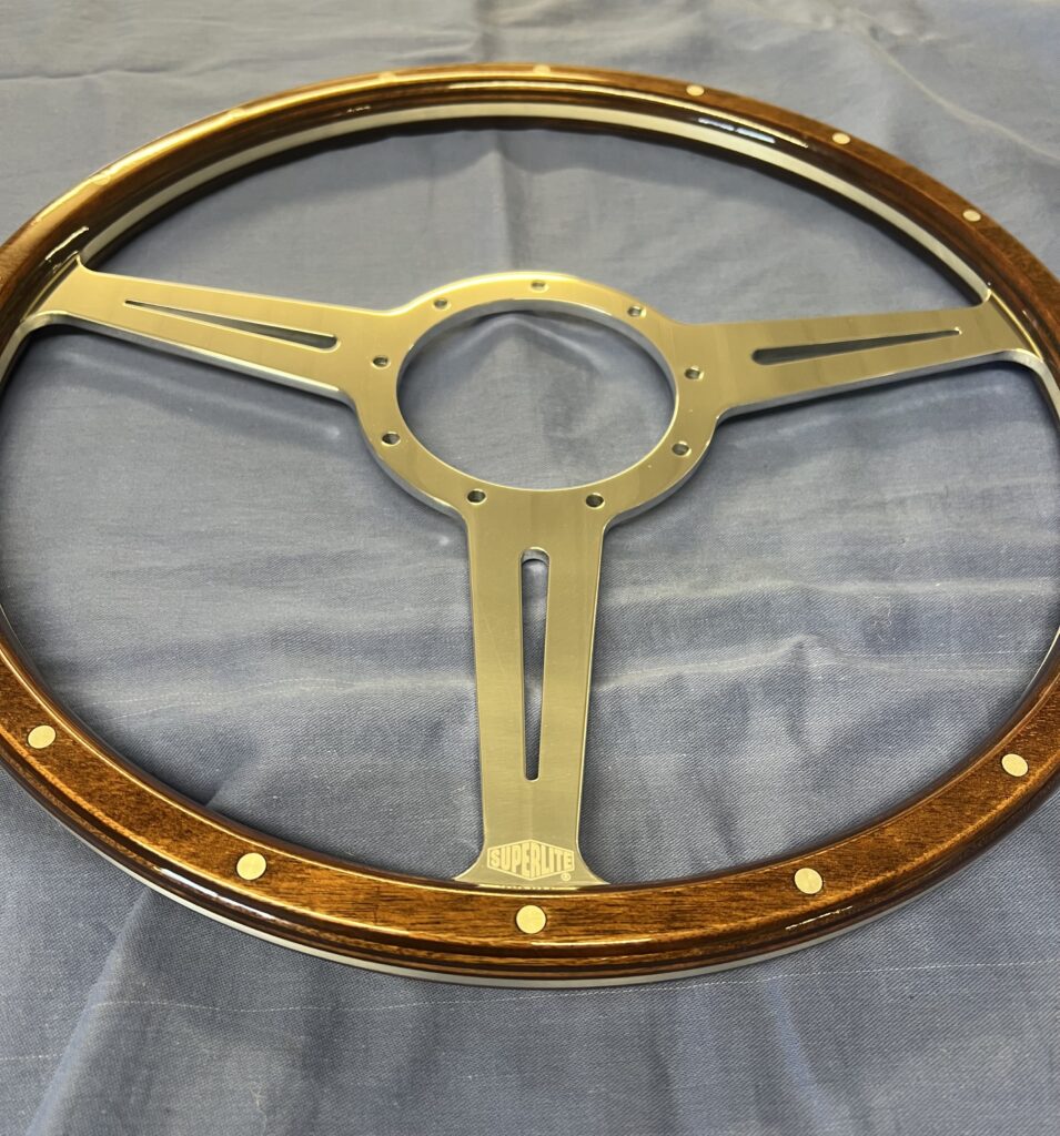 15WSF MGB 15 INCH FLAT SLOTTED WOODEN STEERING WHEEL & BOS GT ROADSTER - Image 4